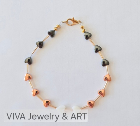 BRANSOLETKA ,,TRZY SERCA" Z HEMATYTÓW W KSZTAŁCIE SERC