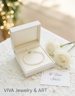 NASZYJNIK Z PEREŁ I SREBRA